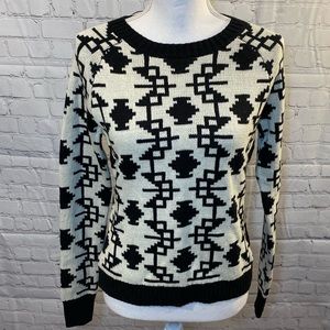 PRINCESS VERA WANG Crewneck Sweater Black & White Geometric Pattern-Small